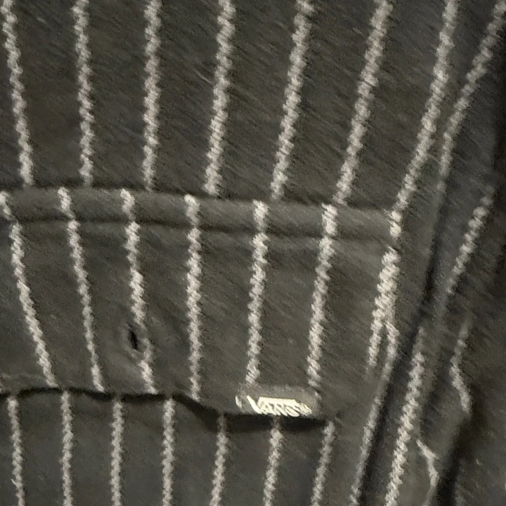 Vans Men's Black Pinstripe Shirt flanel - Picture 2 of 7